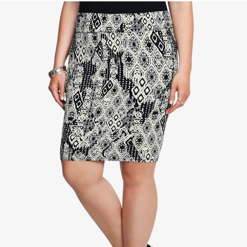 Torrid Beige & Black Tribal Skull Foldover Mini Pencil Skirt NEW Women's 1X